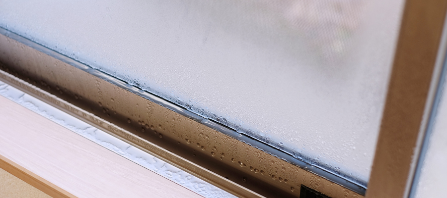 取り サッシ の カビ 簡単！窓ガラス・サッシの大掃除のやり方 ゴムパッキンのカビ取りからレールの溝まで
